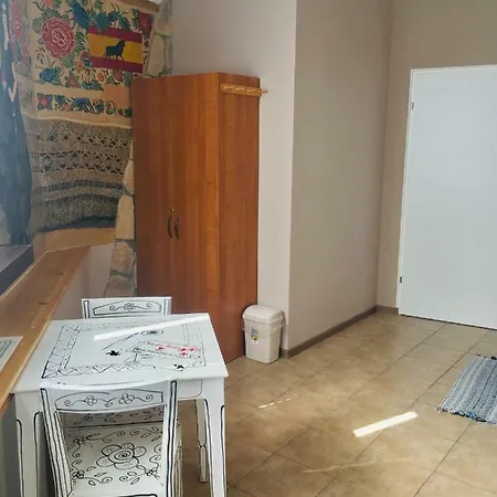 Alloggio in famiglia La Luna - Pokoje Goscinne - Plowiecka 35 *